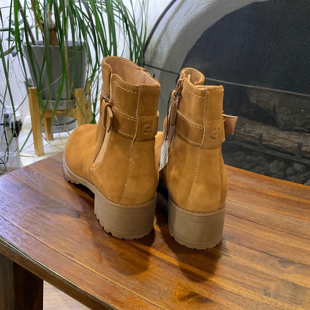 Cole Haan Brown Ankle Boots - Picture 3 of 8